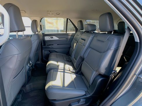 New 2026 Ford Explorer Active w/ Active Comfort Package image 25