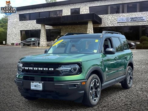 Used 2023 Ford Bronco Sport Outer Banks w/ Tech Package AWD/4WD image 2