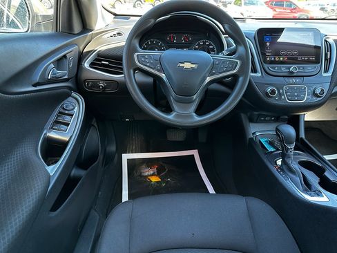 Used 2023 Chevrolet Malibu LT FWD image 21