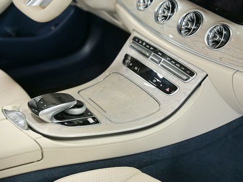 Used 2023 Mercedes-Benz E 450 Cabriolet image 40