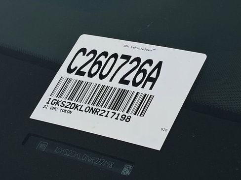 Used 2022 GMC Yukon Denali w/ Denali Premium Package image 10