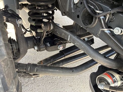 Used 2025 Jeep Gladiator Mojave image 13