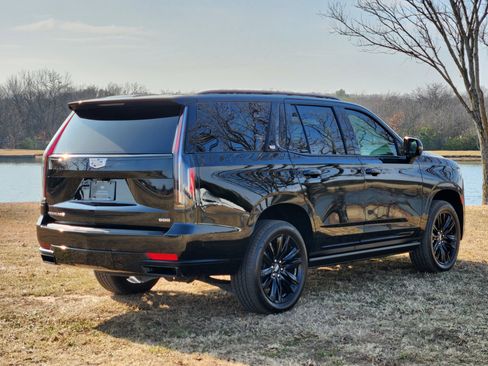 Certified 2024 Cadillac Escalade Sport w/ Touring Package image 7