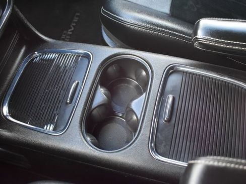 Used 2017 Dodge Grand Caravan SXT w/ Driver Convenience Group image 26