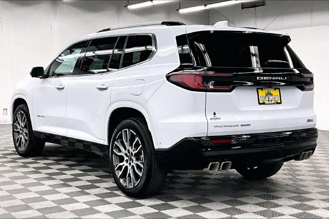 Used 2026 GMC Acadia Denali w/ Super Cruise Package AWD/4WD image 2