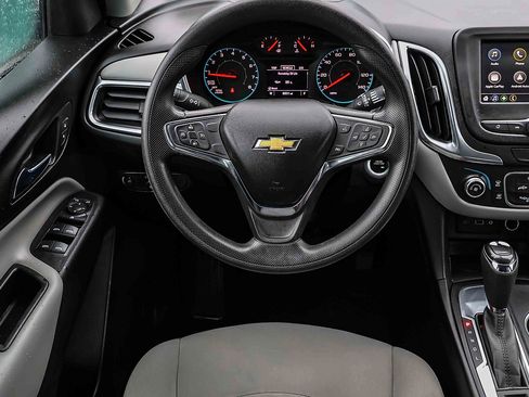Used 2019 Chevrolet Equinox LS image 17