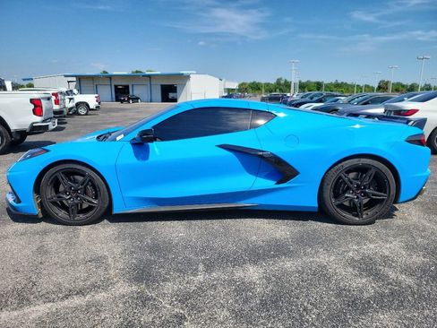 Used 2022 Chevrolet Corvette Stingray Preferred Cpe w/ Z51 Performance Package RWD image 5