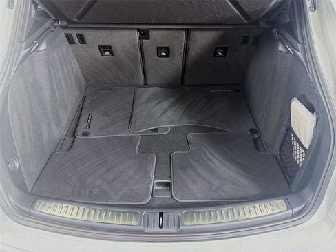 Certified 2025 Porsche Macan image 23