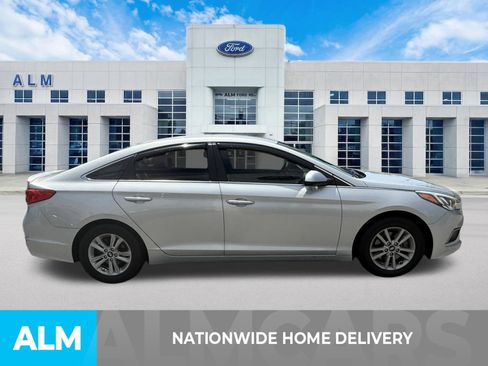 Used 2016 Hyundai Sonata SE w/ Cargo Package FWD image 4