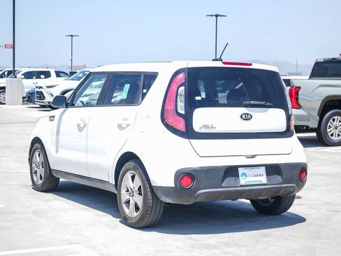 Used 2017 Kia Soul FWD image 8