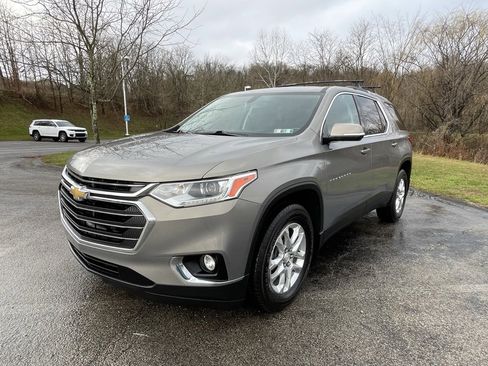 Used 2018 Chevrolet Traverse LT image 7