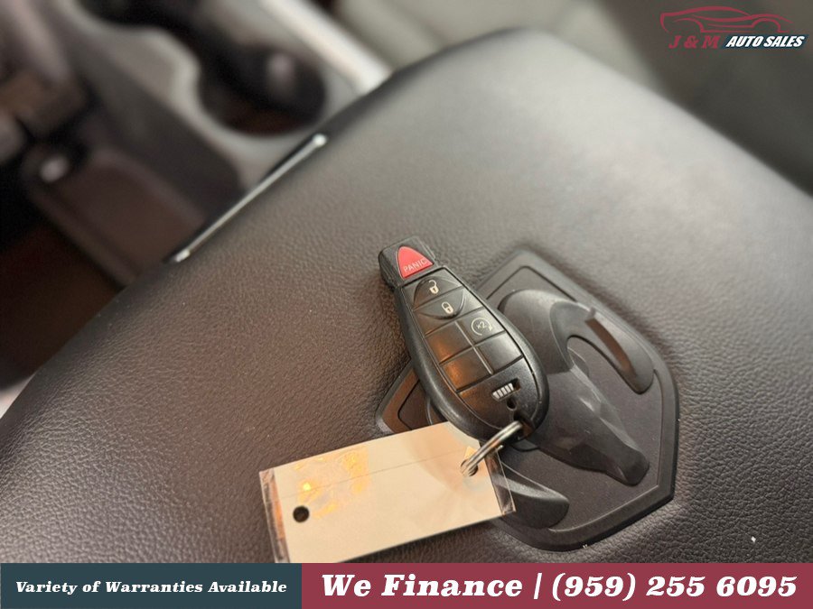 Used 2022 RAM 1500 Warlock AWD/4WD image 32