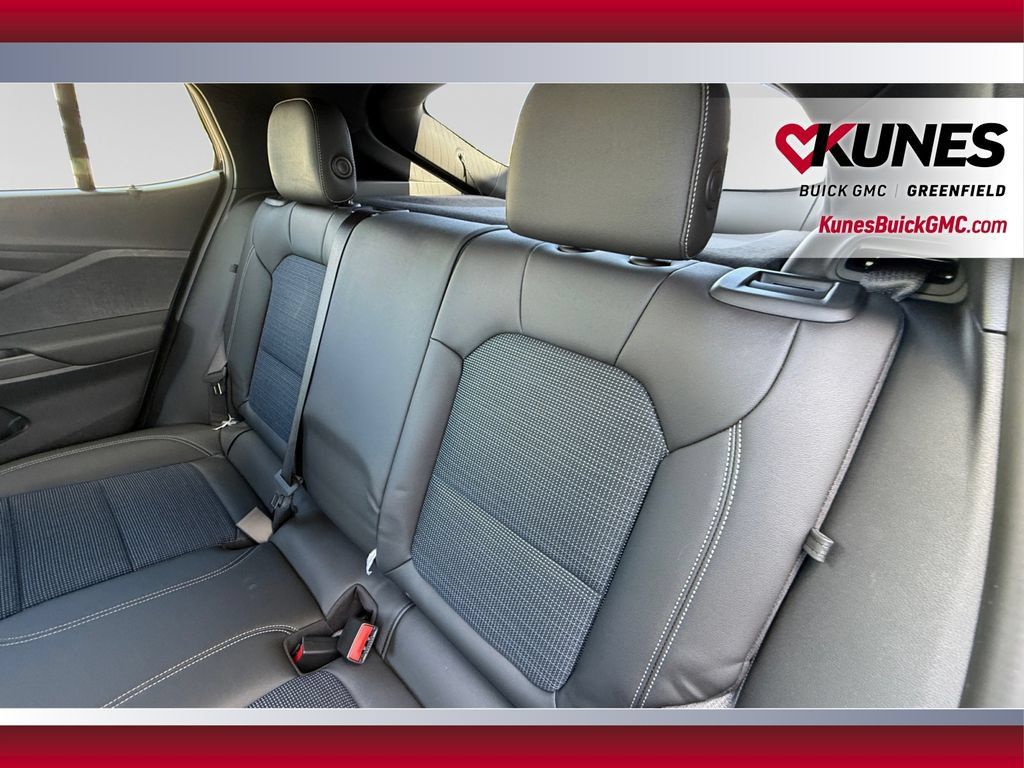 New 2026 Buick Envista Preferred w/ Convenience I Package FWD image 35