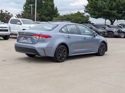 Used 2023 Toyota Corolla LE FWD image 5