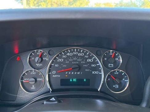 New 2025 Chevrolet Express 2500 Extended w/ Driver Convenience Package RWD image 22
