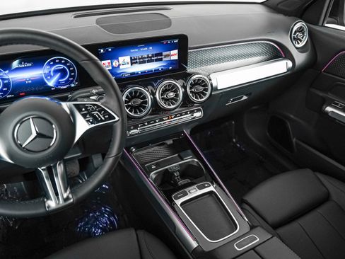 Certified 2024 Mercedes-Benz EQB 250+ w/ Driver Assistance Package image 17