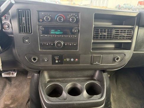 Used 2018 Chevrolet Express 3500 LT w/ LT Preferred Equipment Group image 19