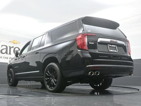 Used 2023 GMC Yukon XL Denali AWD/4WD image 5