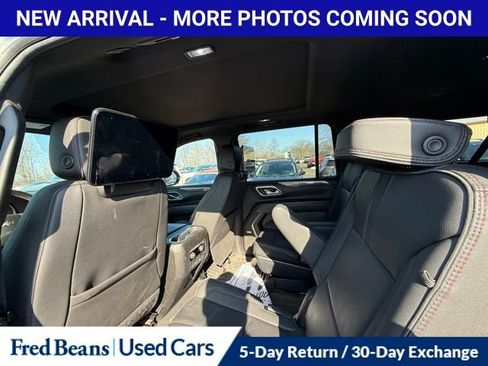 Used 2023 Chevrolet Suburban RST w/ Luxury Package image 15