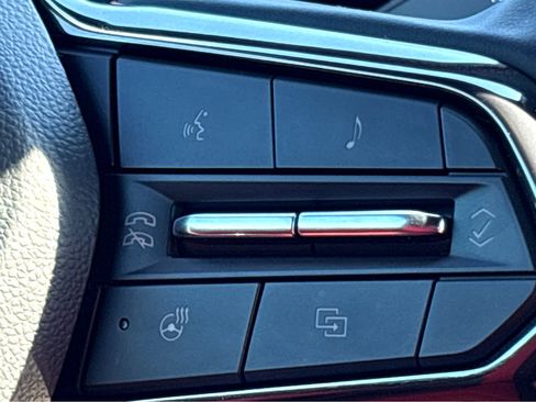 New 2025 Chevrolet Equinox EV RS image 15