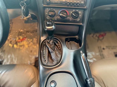 Used 1998 Chevrolet Corvette Coupe image 38