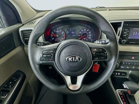 Used 2018 Kia Sportage LX image 11