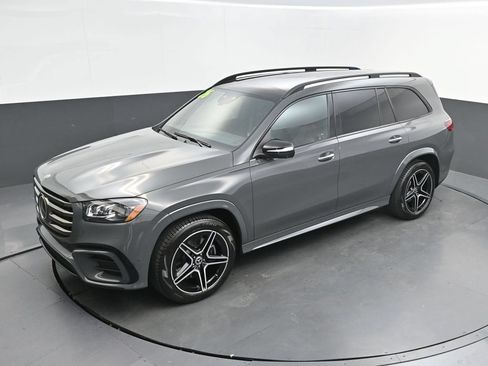 Used 2026 Mercedes-Benz GLS 450 4MATIC image 33