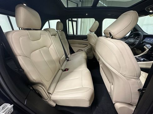 Used 2023 Jeep Grand Cherokee 4WD 4xe image 20