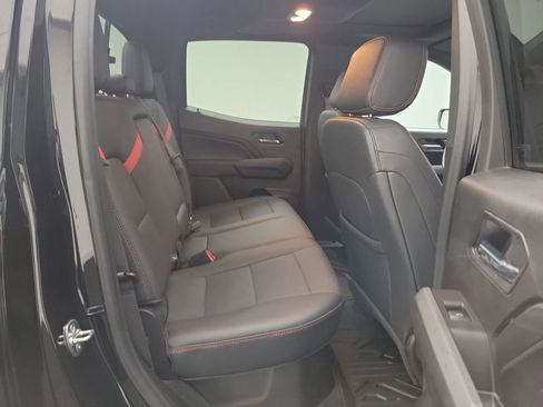 Used 2025 Chevrolet Colorado Z71 w/ Technology Package image 22