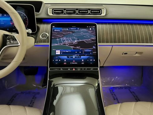Used 2022 Mercedes-Benz S 500 4MATIC image 16