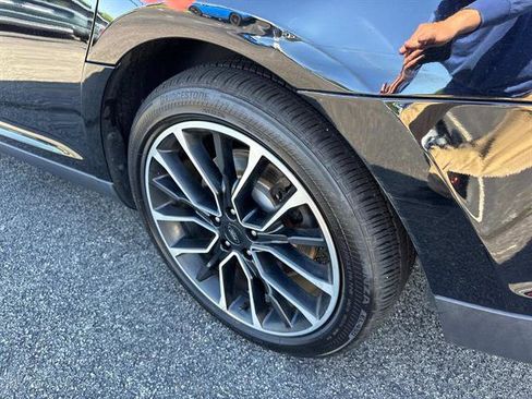 Used 2018 Ford Taurus SHO w/ Driver Assist Package image 10