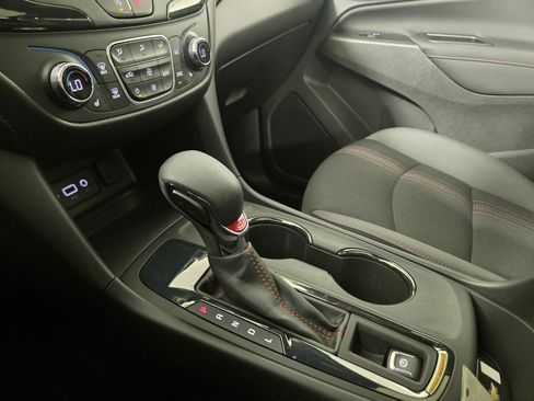 Certified 2022 Chevrolet Equinox RS image 24