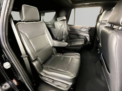 Used 2021 Chevrolet Tahoe Premier w/ Premium Package AWD/4WD image 24
