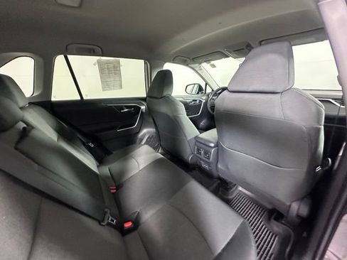 Used 2022 Toyota RAV4 XLE w/ Carpet Mat Package (TMS) AWD/4WD image 12
