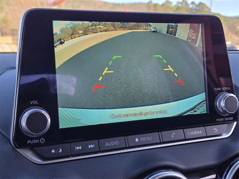 Used 2025 Nissan Sentra SV image 24