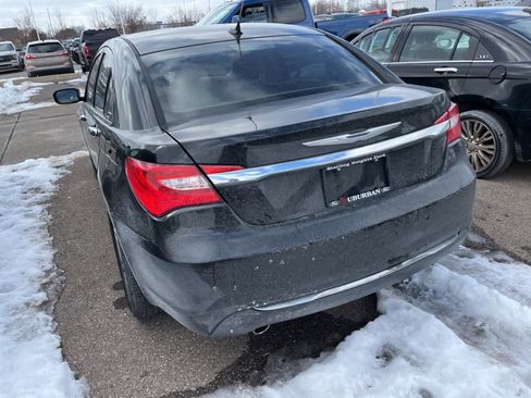 Used 2012 Chrysler 200 Touring image 11