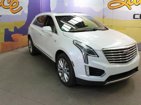Used 2017 Cadillac XT5 Platinum image 4
