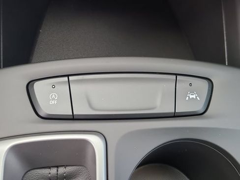 New 2026 Chevrolet Trax LS w/ LS Convenience Package FWD image 29