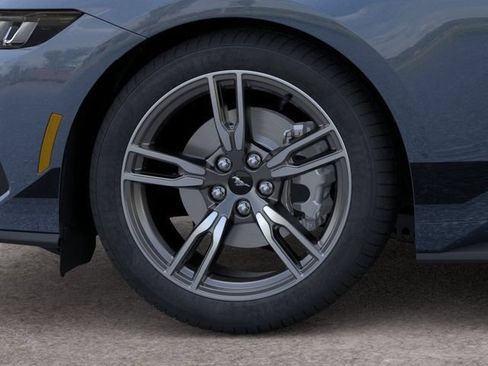 Used 2025 Ford Mustang Coupe RWD image 19