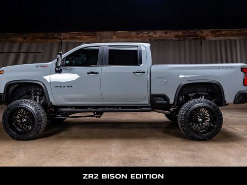 Used 2025 Chevrolet Silverado 2500 ZR2 w/ ZR2 Bison Edition image 6