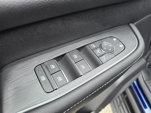 New 2026 Nissan Armada SL w/ Captain's Chari Seat Package image 28