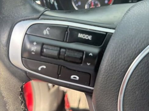 Used 2022 Kia K5 GT-Line image 13