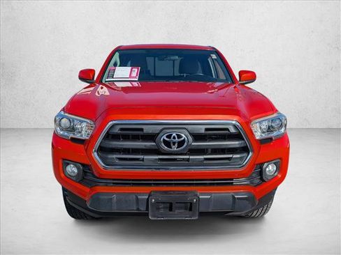 Used 2016 Toyota Tacoma SR5 image 2