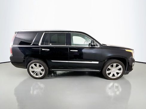 Used 2019 Cadillac Escalade Premium Luxury image 8