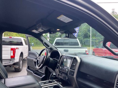 Used 2017 Ford F150 Platinum AWD/4WD image 38