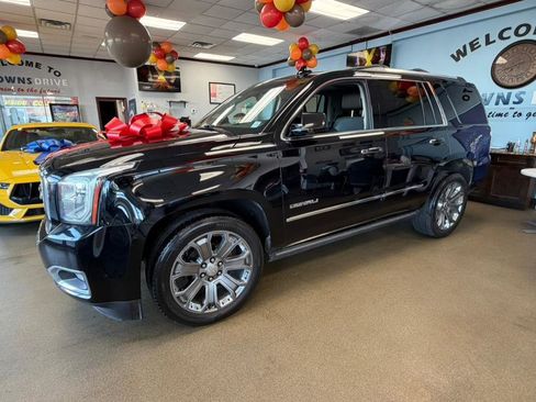 Used 2016 GMC Yukon Denali image 8