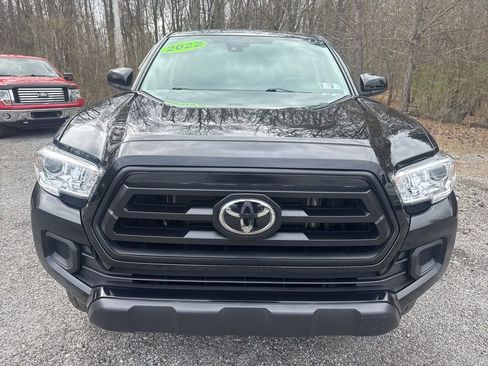 Used 2022 Toyota Tacoma SR AWD/4WD image 2