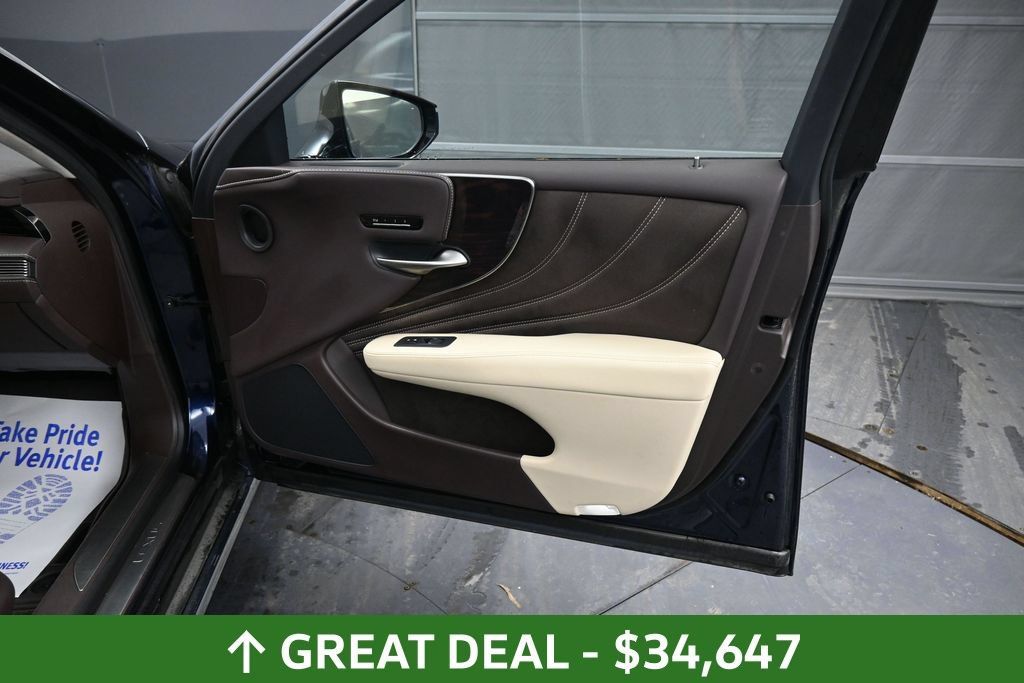Used 2018 Lexus LS 500 AWD w/ Interior Upgrade Package image 19