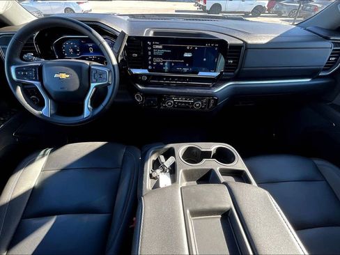 Used 2024 Chevrolet Silverado 2500 LTZ image 18