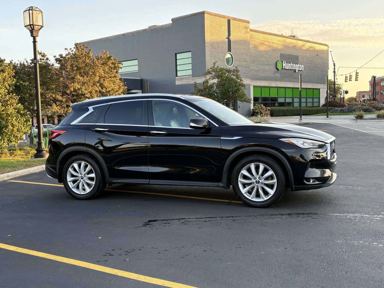 Used 2019 INFINITI QX50 Essential w/ Premium Heat Package AWD/4WD image 47